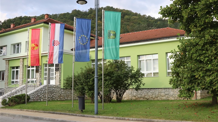grad pregrada (2).JPG