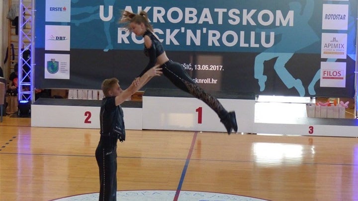 akrobatski rock and roll.jpg