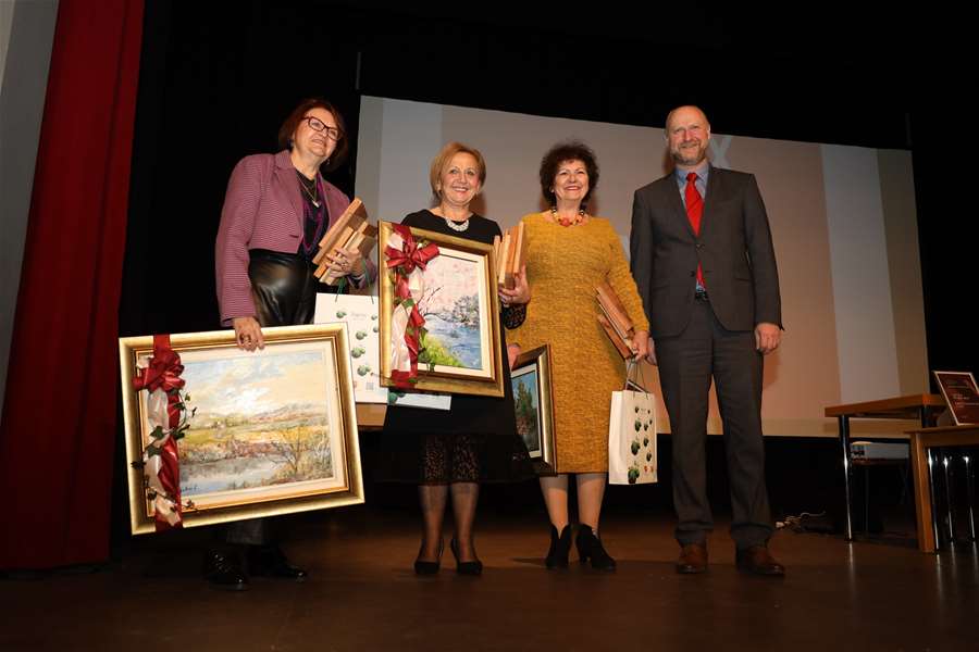 Recital ''Željka Boc'' i ove godine na Valentinovo - pristigle su čak 283 pjesme .JPG