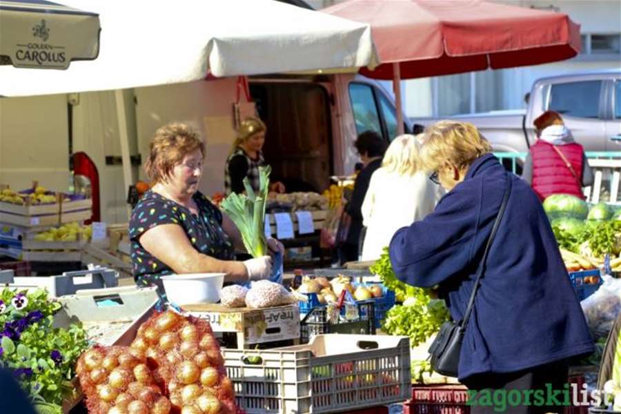 štand foto ilustracija.jpg