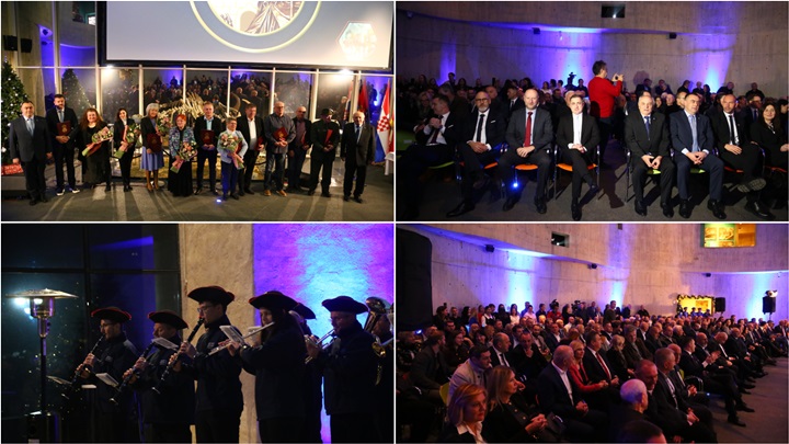 FotoJet - 2024-12-06T195731.706.jpg