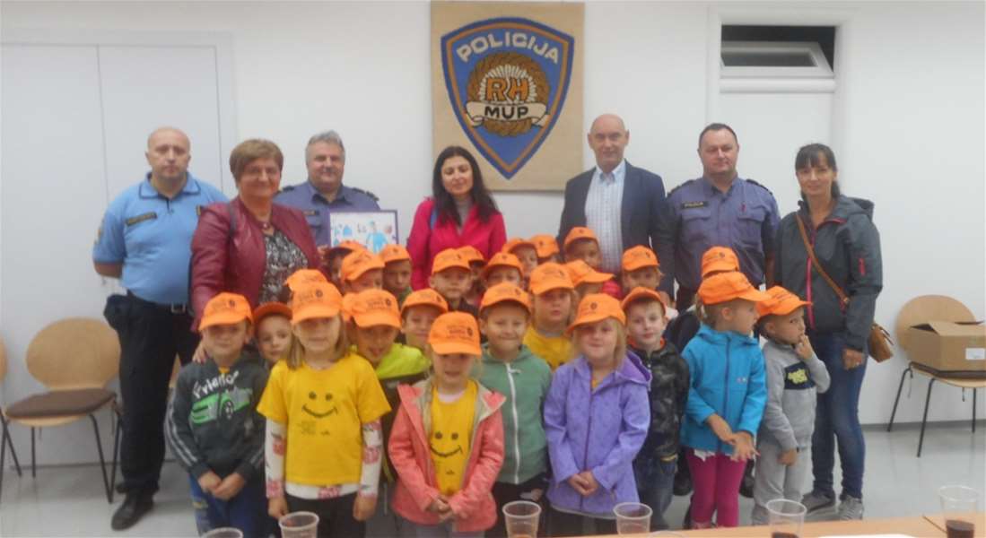 dječji vrtić rožica u posjetu pu krapinsko-zagorskoj.jpg