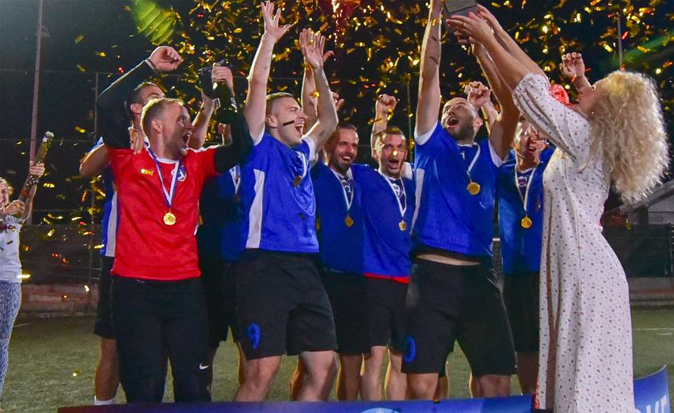 MK Dinamo - prvaci Hrvatske u mini nogometu.jpg