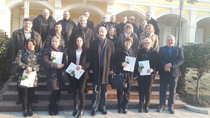 Župan s vlasnicima tradicionalnih i umjetničkih obrta