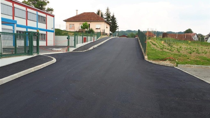 cesta martinišće.jpg