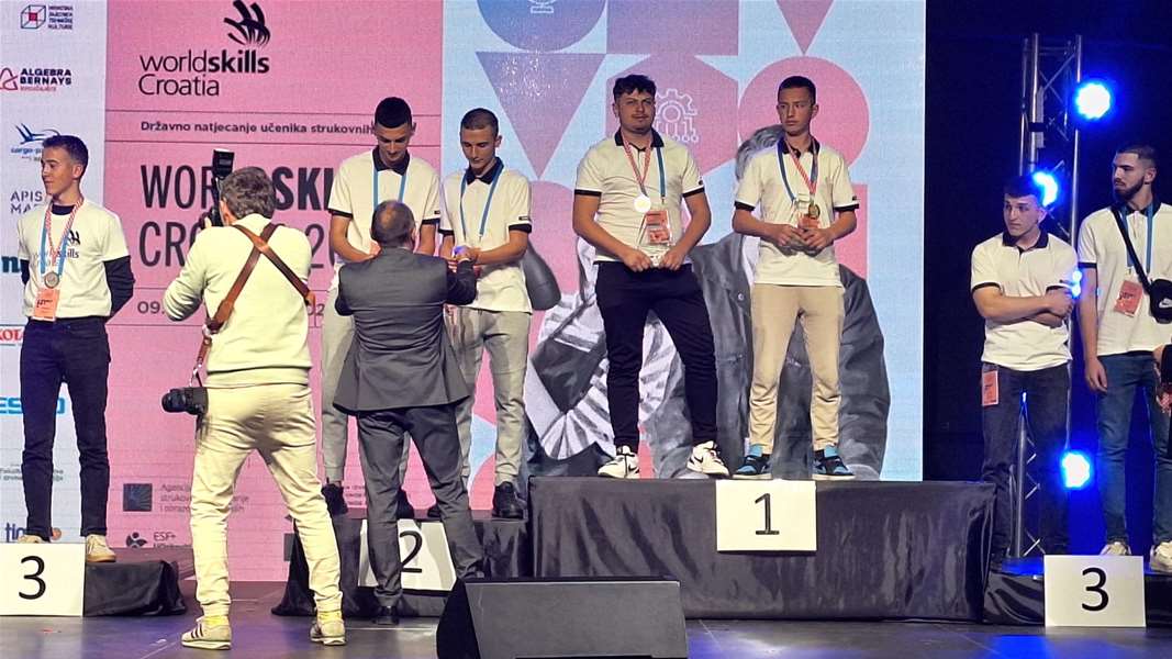 WhatsApp Image 2025-04-12 at 14.24.50.jpeg