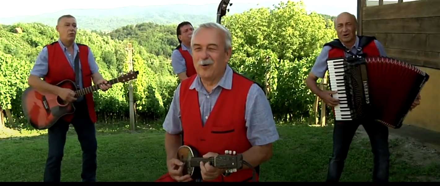 Črleni lajbeki