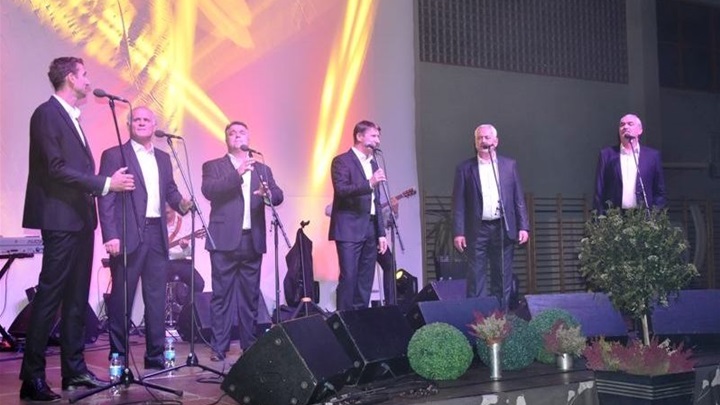 humanitarni koncert klapa intrade.jpg