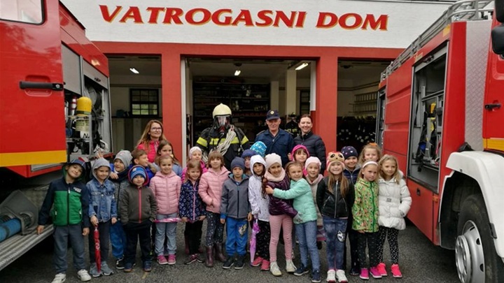 Djeca DV Pušlek posjetila vatrogasce01 GLAVNA.jpg
