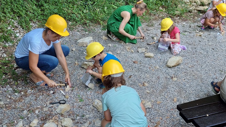 rok hušnjakovo (10).jpg