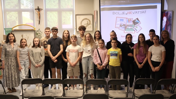 Anglizmi su svuda oko nas, no nekad treba ih izbjegavati  3.jpeg