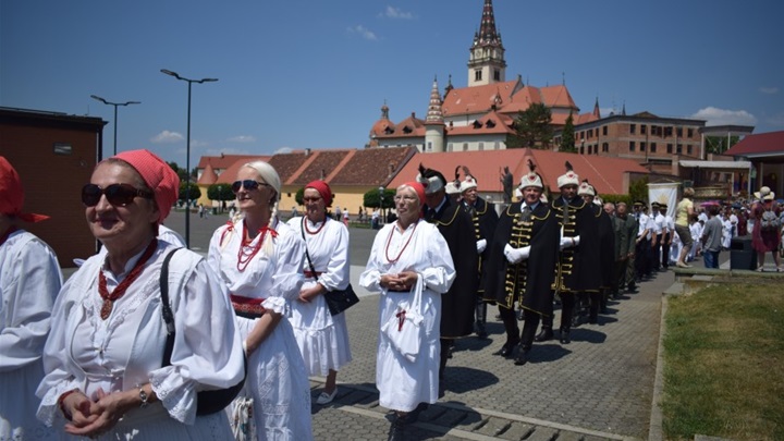 Tijelovo u Marija Bistrici 3.jpg