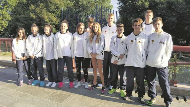 SPORT 14.8._PLIVANJE Ekipa Olimpa.jpg