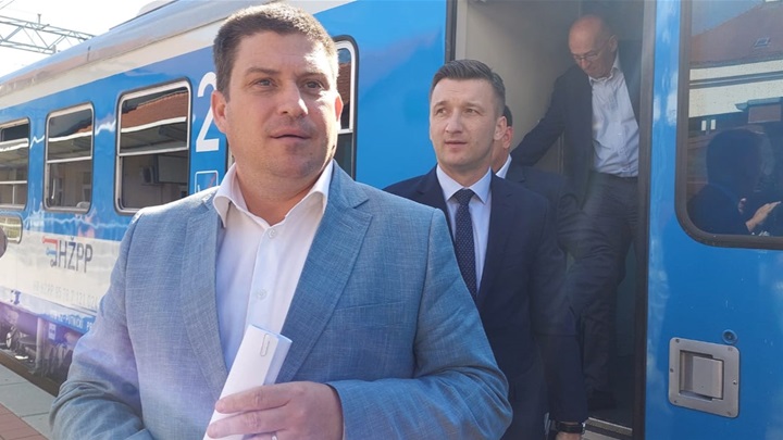 WhatsApp Image 2024-09-11 at 10.44.46 (1).jpeg