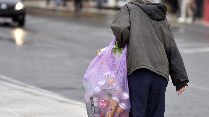 siromaštvo beskućnici beskućnik skupljanje boca umirovljenici