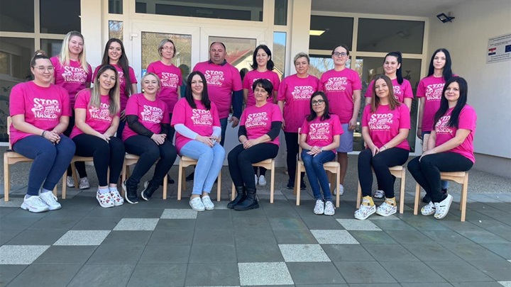 vrtić lobor ružičaste majice 1.jpeg