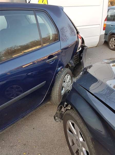 foto: Policija zaustavlja KZŽ