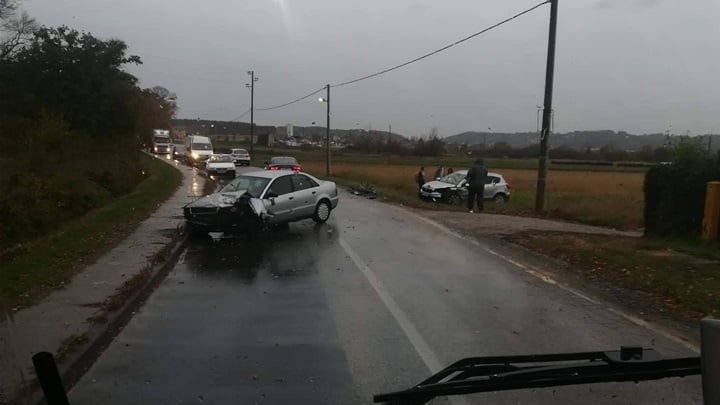 Foto: Policija zaustavlja KZŽ