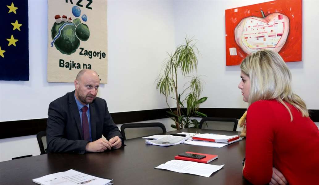 župan i maja glavna - Copy.JPG