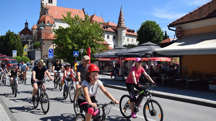 Biciklijada ''Četiri kapelice'' i Biciklistički Romarski put okupili stotinjak biciklista svih uzrasta07.JPG