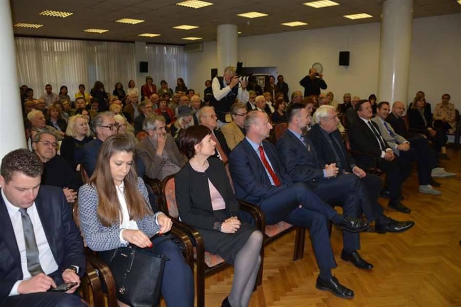 ENCIKLOPEDIJA u Zagrebu.jpg