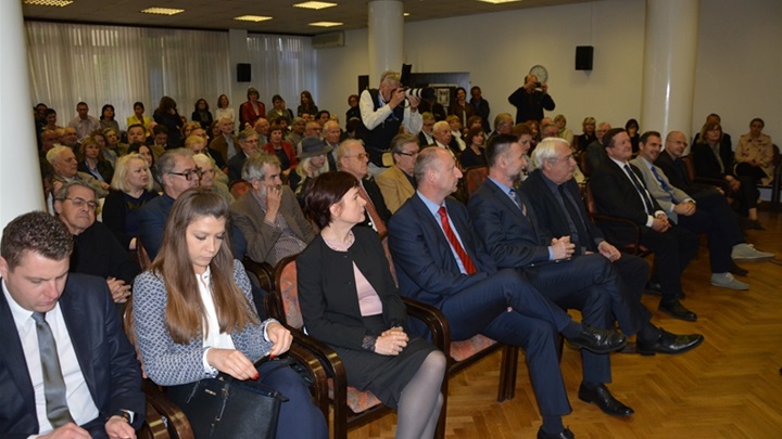 ENCIKLOPEDIJA u Zagrebu.jpg