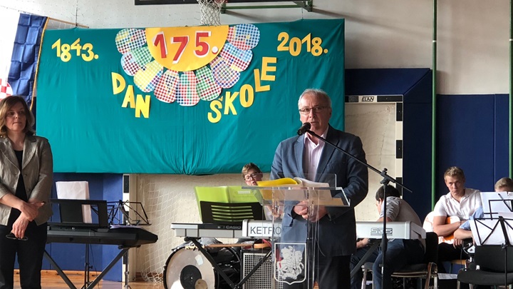 školstvo desinić 4.jpg