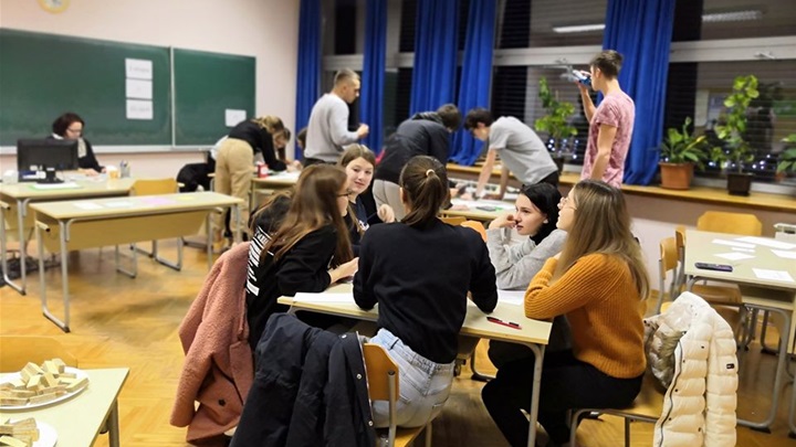 večer matematike gimnazija zabok 2019 (4).jpg