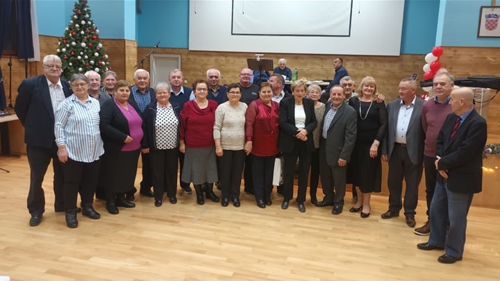 Bračni jubilarci Mihovljan.jpg