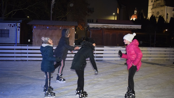 Bistrička ledena bajka završila uz Disco na ledu3.JPG