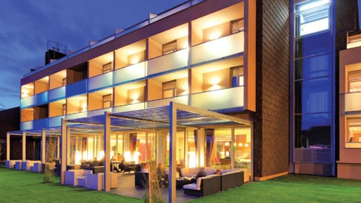 NASLOVNA FOTKA 1.JPG