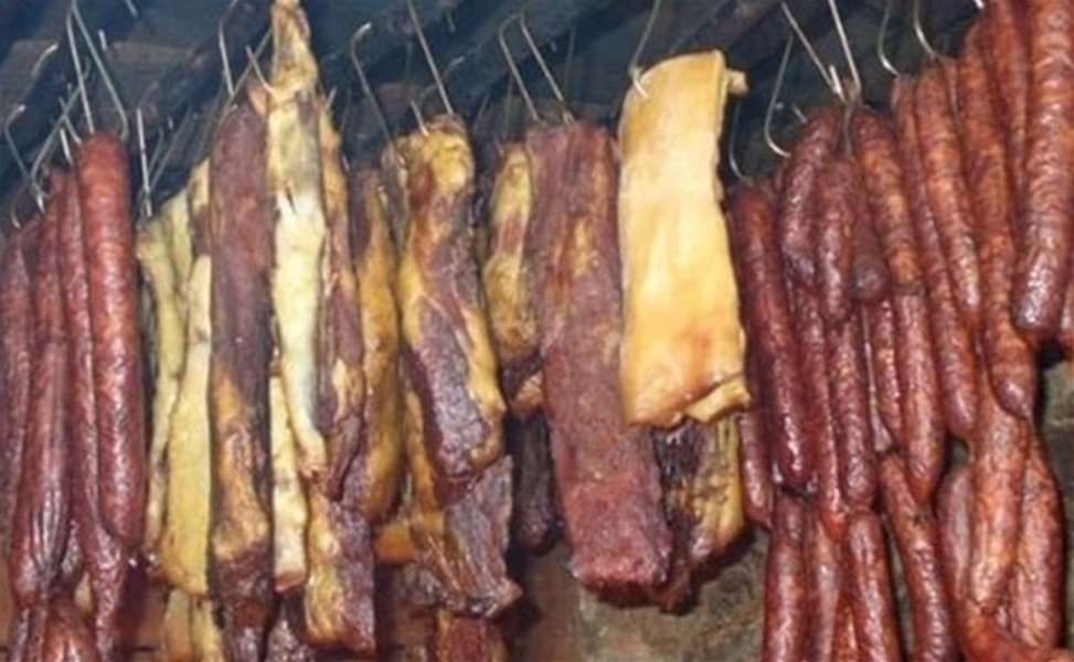 ilustracija suhomesnato.png