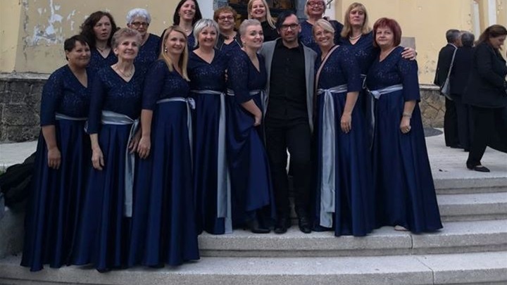 ženski zbor kud sloboda oroslavje.jpg