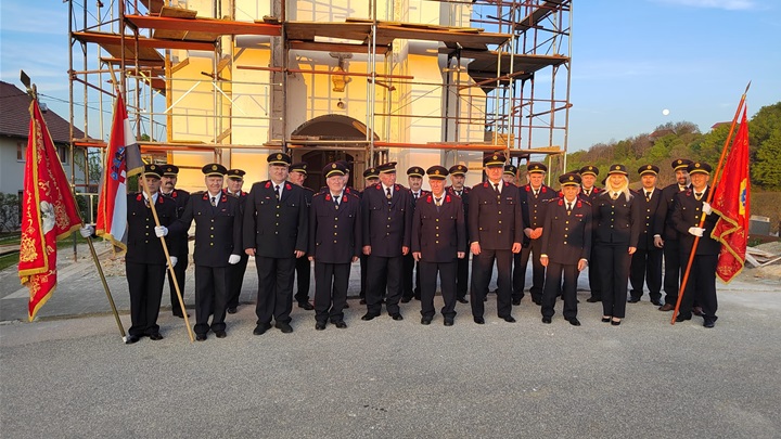 Vatrogasci DVD-a Laz proslavili vatrogasnog zaštitnika9.jpg