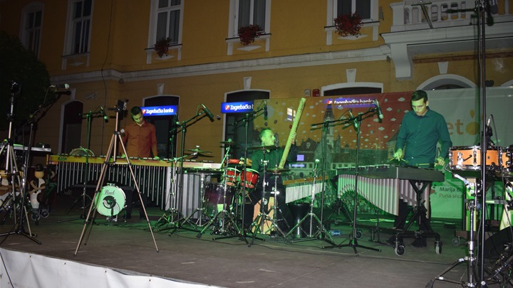 Sudar percussion trio oduševio1.JPG
