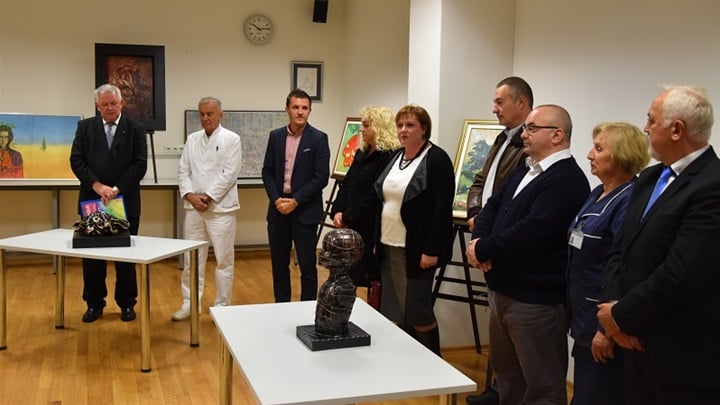 IZLOŽBA OB ZABOK.jpg