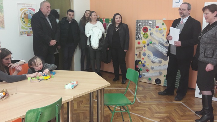 U posebnom razrednom odjelu zasada je troje učenika s teškoćama u razvoju