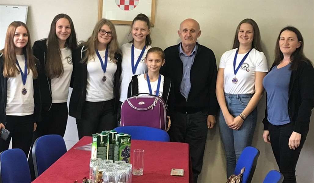 mažoretkinje zlb.jpg