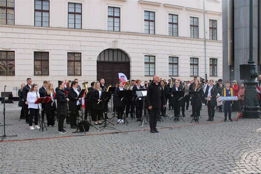 WhatsApp Image 2025-03-26 at 20.34.17 (2).jpeg