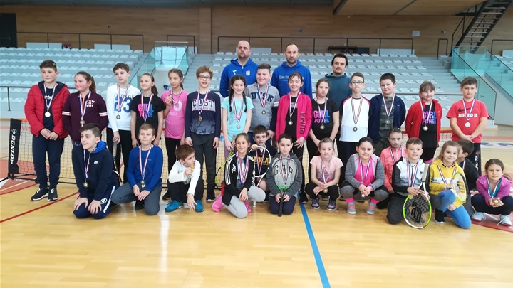 SPORT 3.3_TENIS LEONARDO KUŠČAR SLAVIO U ZABOKU 1.jpg