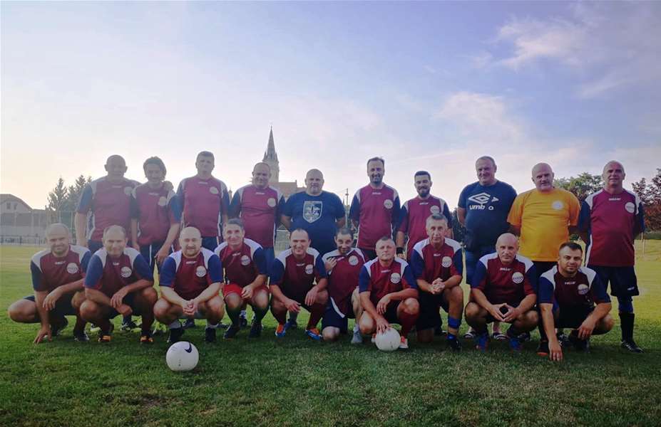 SPORT 24.8._NOGOMET ZAPOČELA SURADNJA IZMEĐU VETERANA MLADOSTI MB I SV. LOVRE PETRINJA 2.jpg