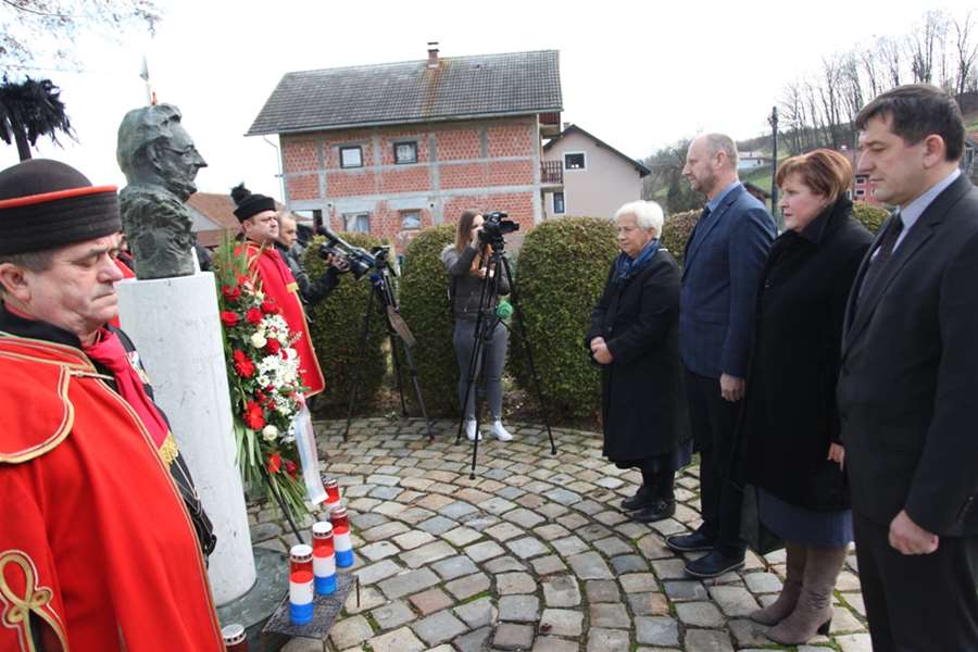 polaganje vijenca tuđman (4).jpg
