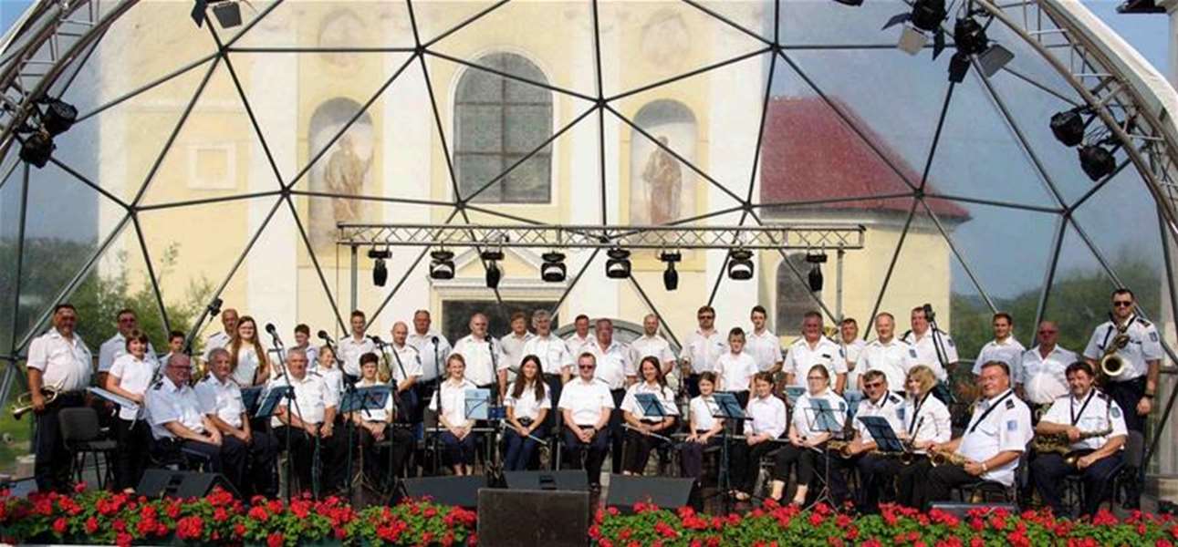 puhački orkestar ivo tijardović.jpg