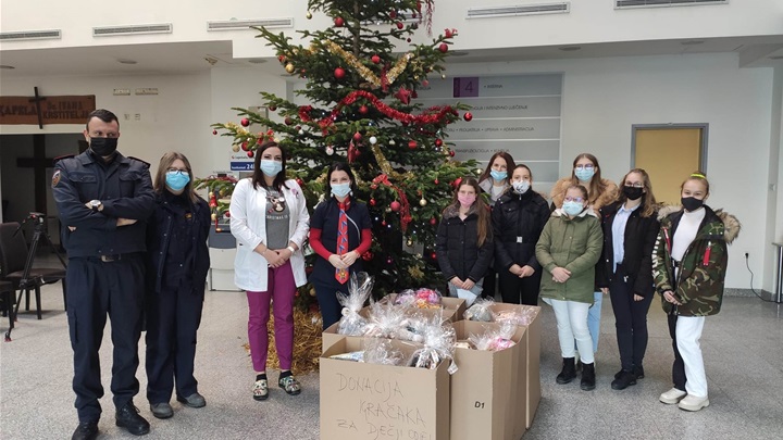 Djeca za djecu – akcija Volonterskog Kluba učenika OŠ Marija Bistrica3.jpeg