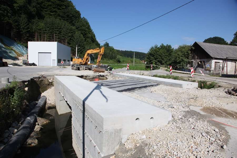 gradnja mosta pregrada-hum na sutli.jpg