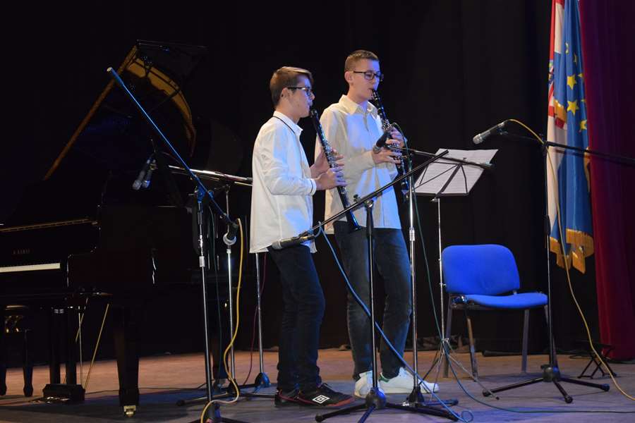 Božićni koncerti Glazbene škole Marija Bistrica 1.JPG