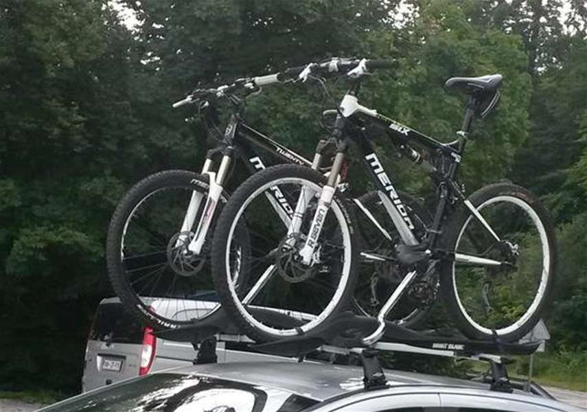 Ukradeni bicikli (na slici)