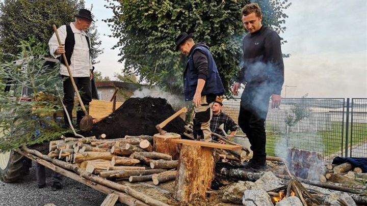 zlatar_pobjednici prošlogodišnjeg pajdaškog sprehajanja.jpg