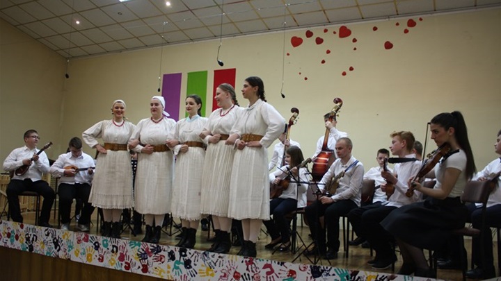 smotra tamburaši 6.JPG