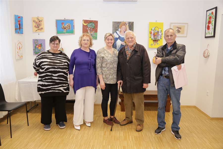 4.4. 2025. Izložba radova -Uskrsne radosti-udruge LUIZ 059(1).jpg